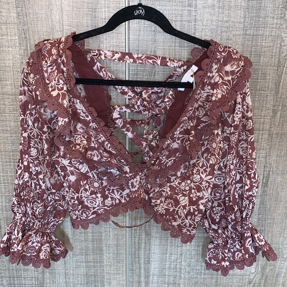 Olivaceous Tops - Olivaceous Lace‎ Trim Crop Top
